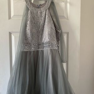 Silver quince dress bedazzled PERFECT CONDITION